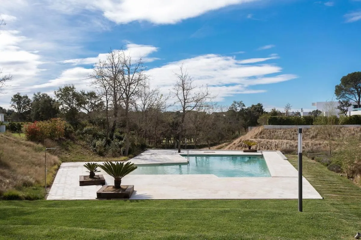 4-Bed Luxury Villa 5-Star Resort Caldes de Malavella